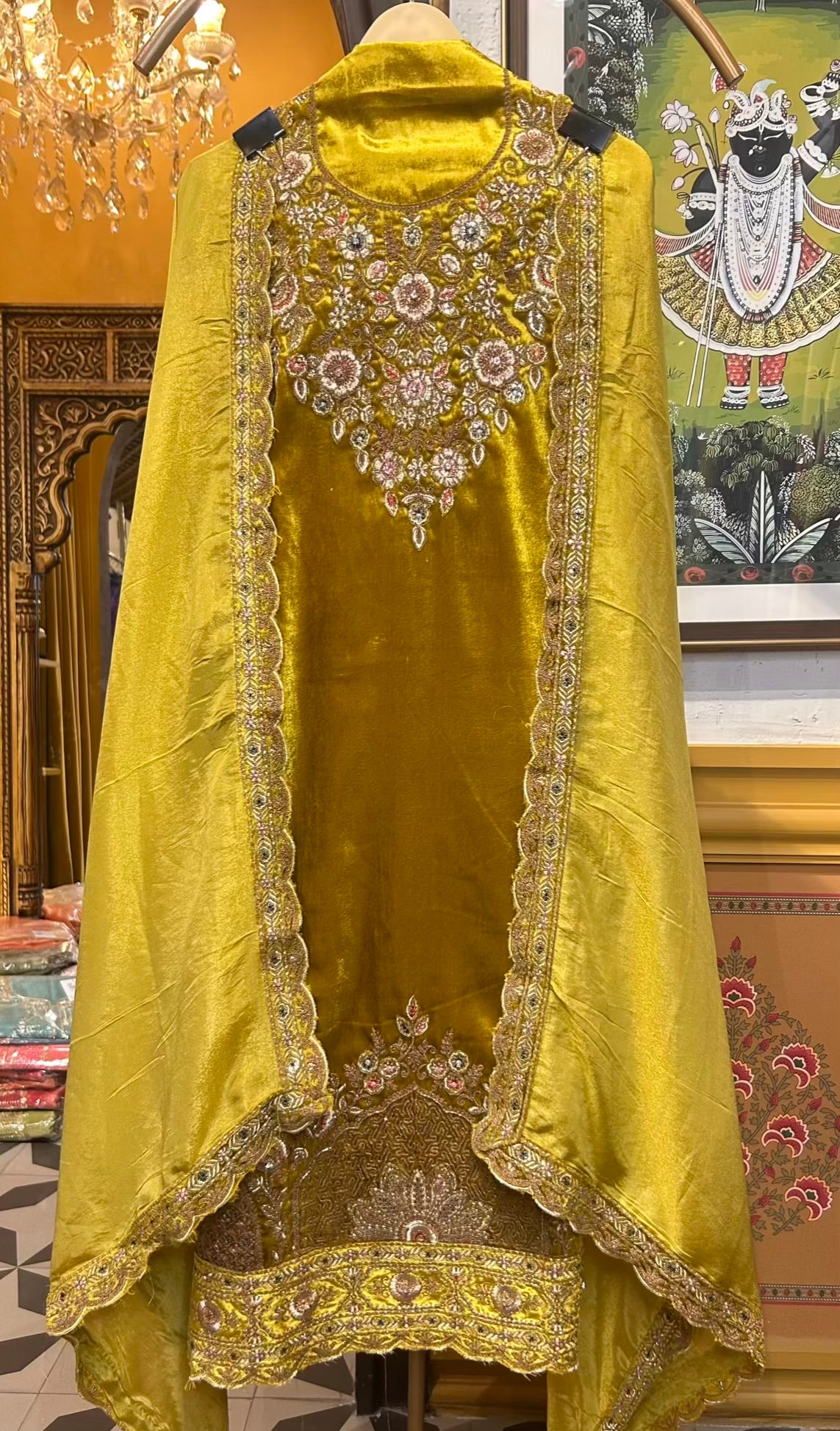 Nooré-Raana Velvet Suit