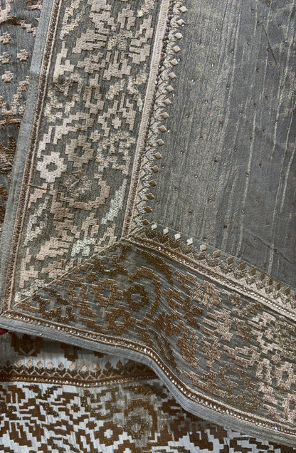 Zareen Zari Tissue Suit