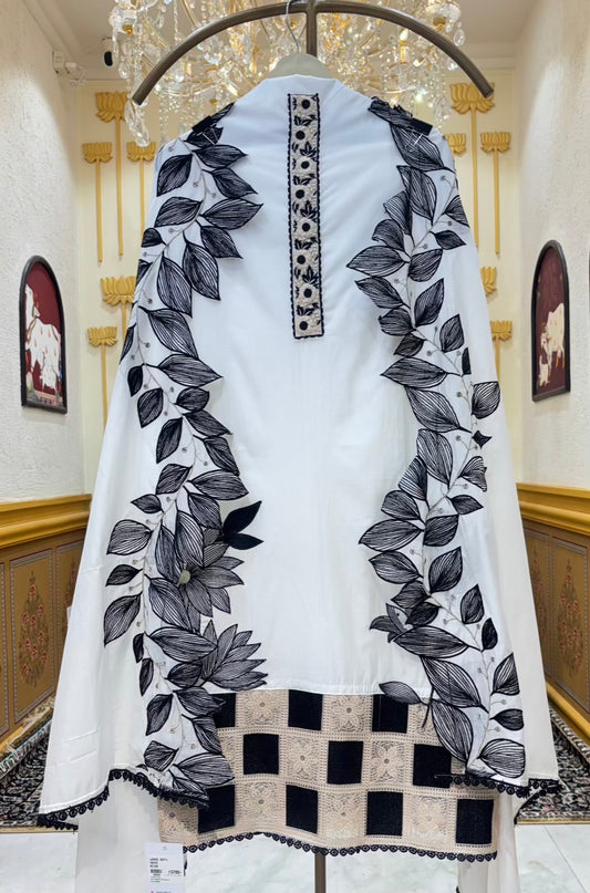 Vanya Resham Moti Suit