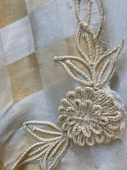 Sarviza Shimmer Zari Suit (Ivory)