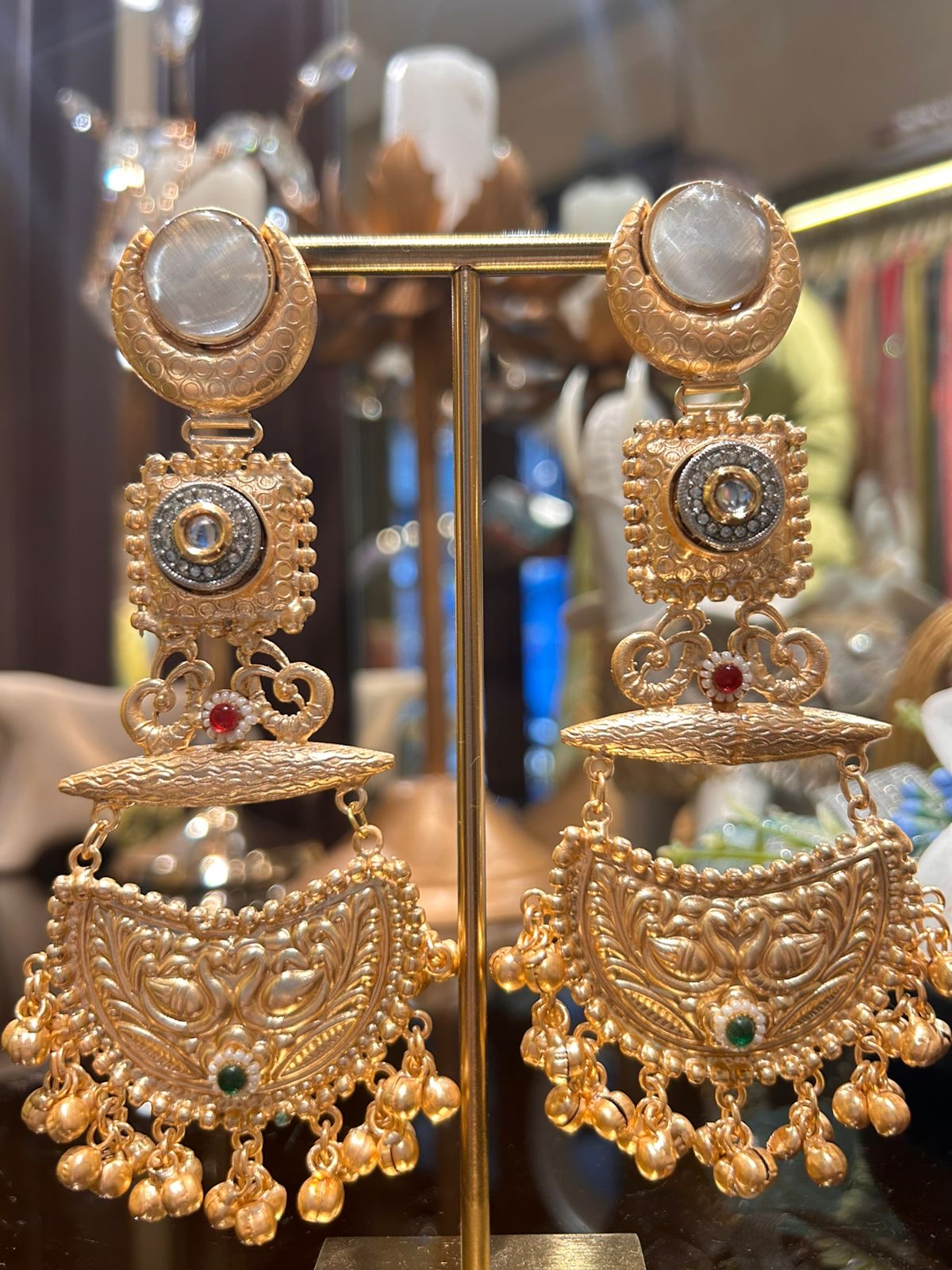 Aarohi Earrings (White)