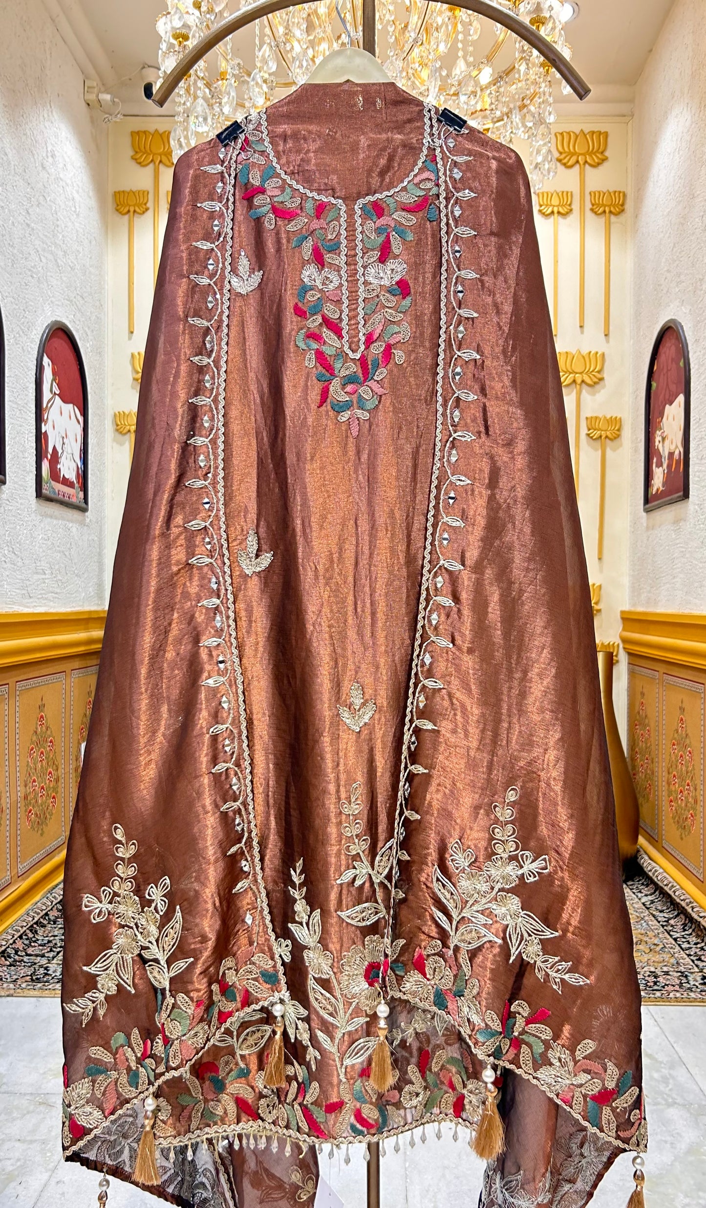 Sunehri Noor Organza Suit