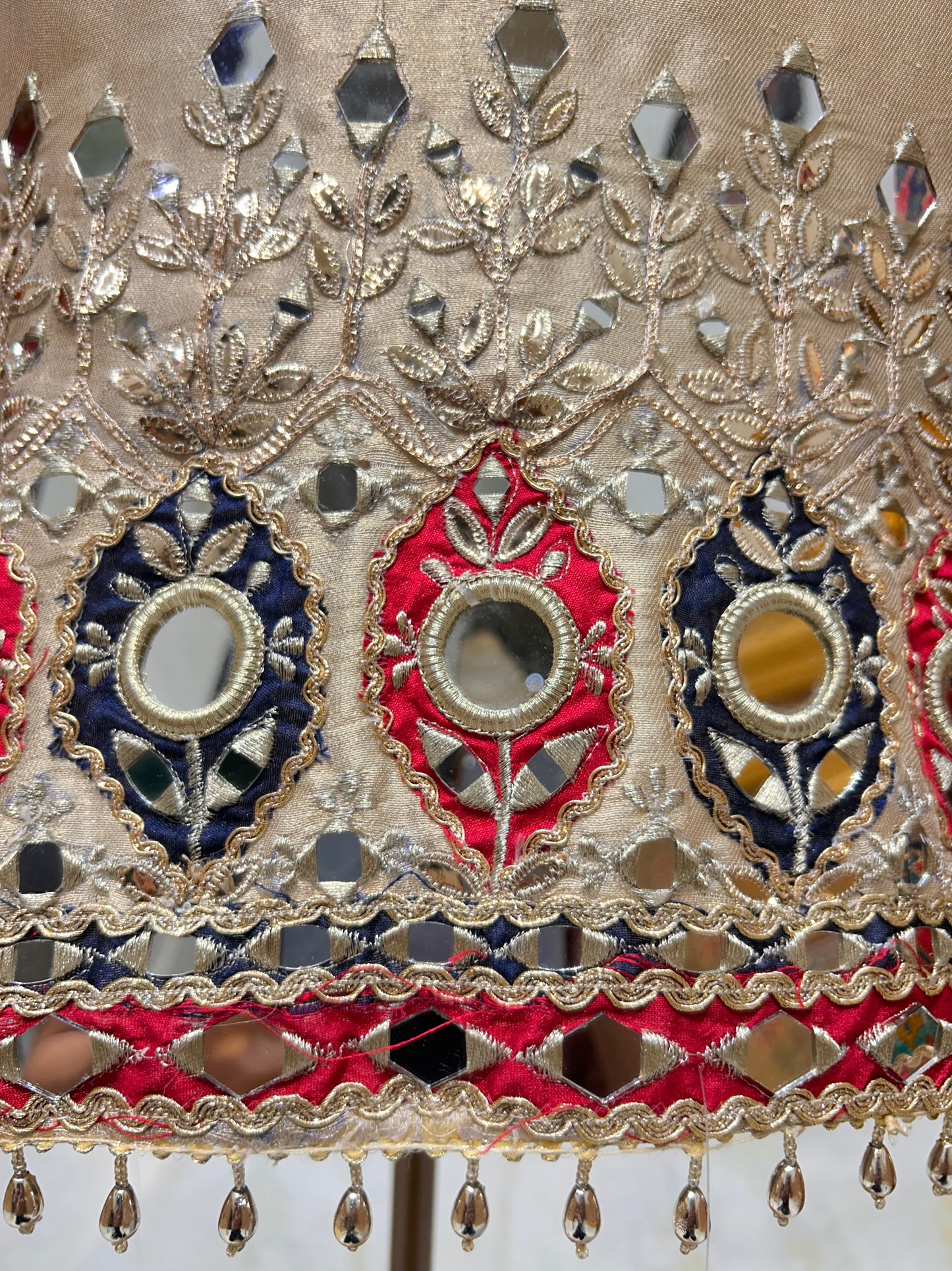 Aaina Zariya Suit