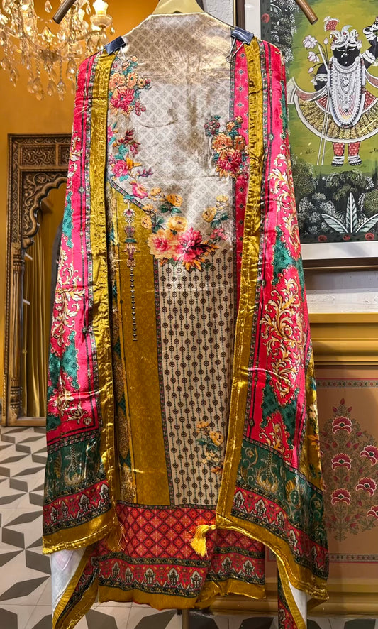 Zaylira Velvet Suit (Yellow)