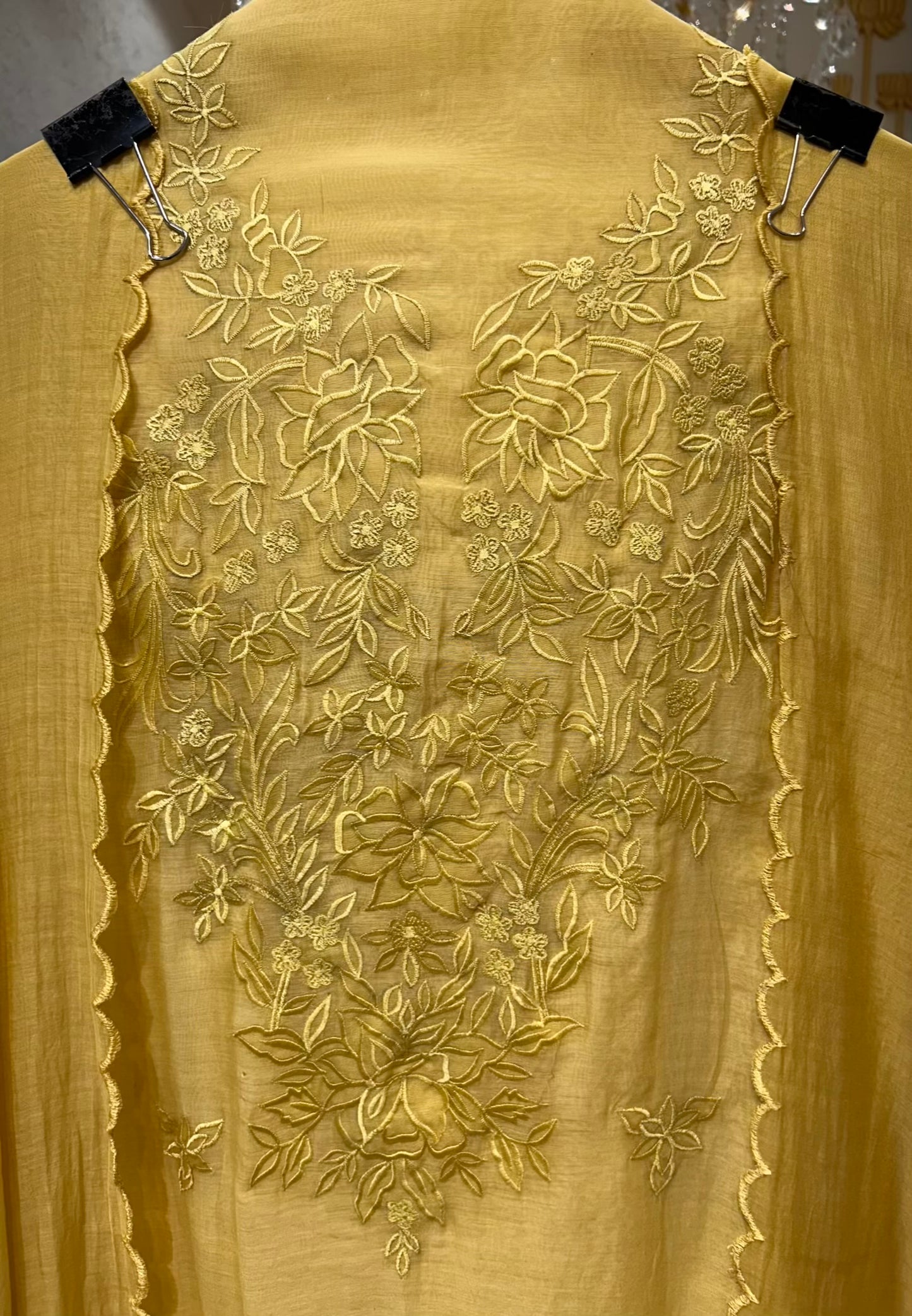 Ishara Mul Naqsh Suit (Yellow)