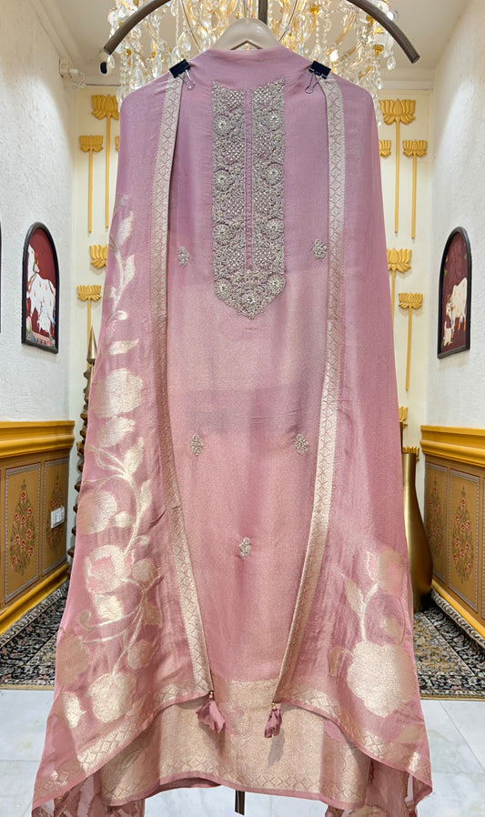 Tisséra Banaras Suit