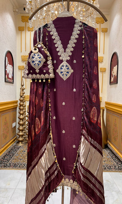 Aabira Zari Suit