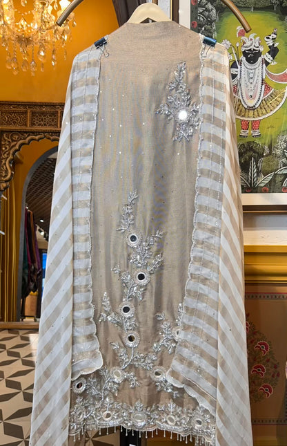 Seranza Organza Suit (Beige)