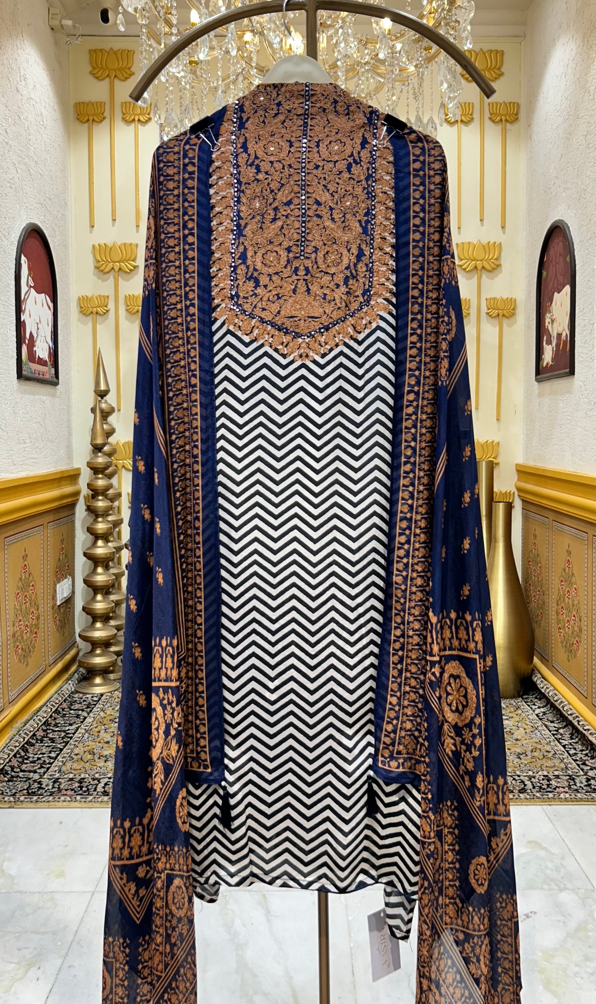 Vamika Crepe Suit