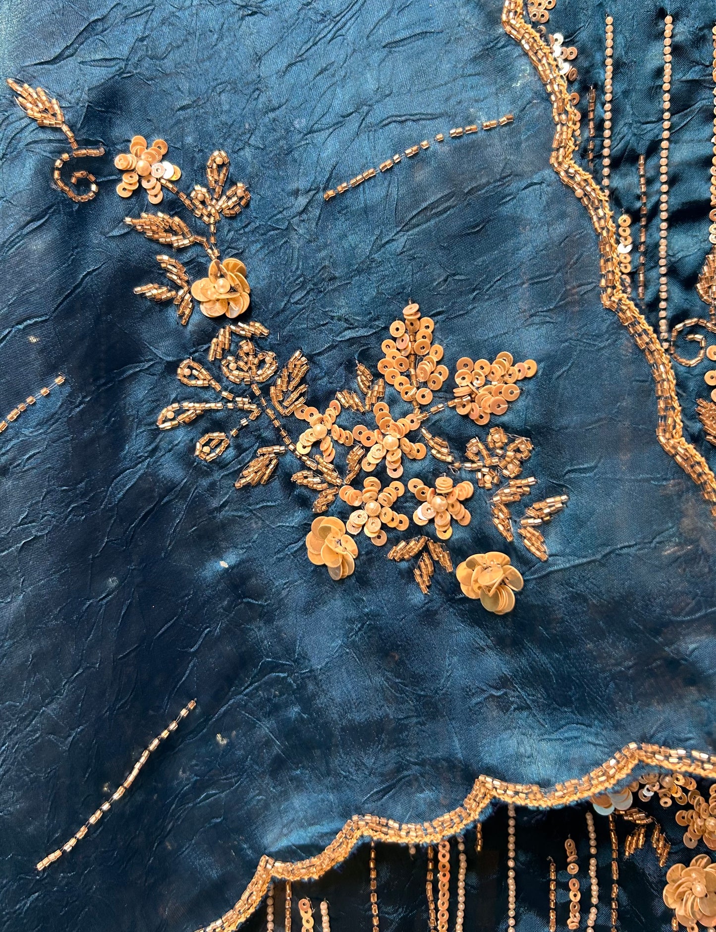 Rhea – Crushed Charm Suit