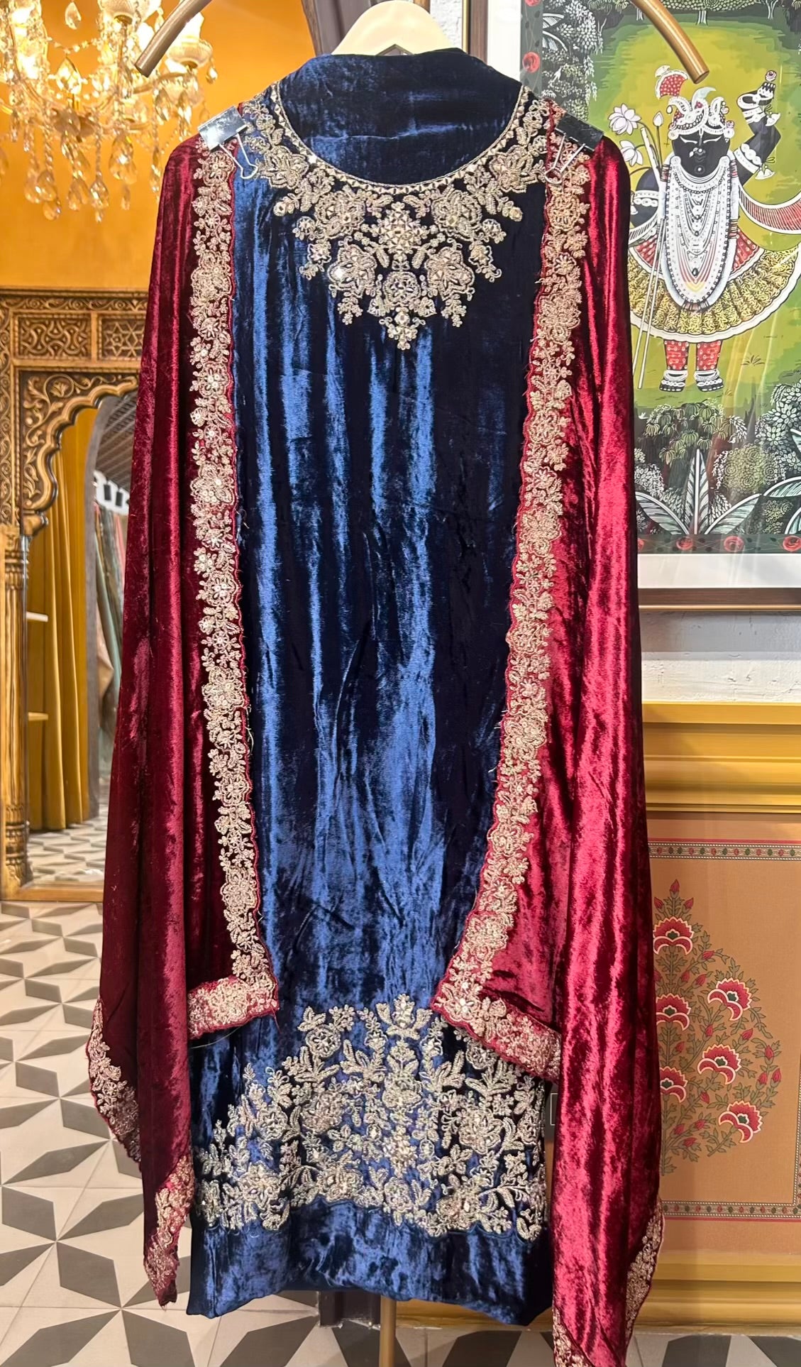 Zareefa-é-Velvet Suit (Blue)