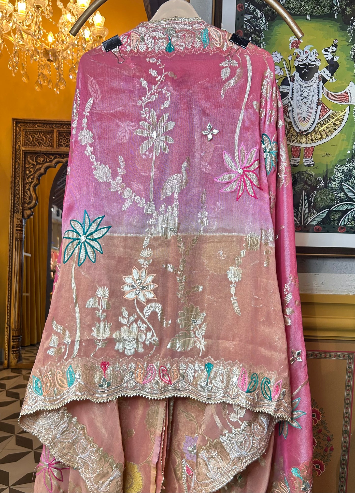 Jhalar-e-Noor (Peach)
