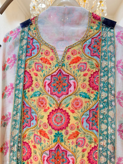 Roséva Lumière Suit