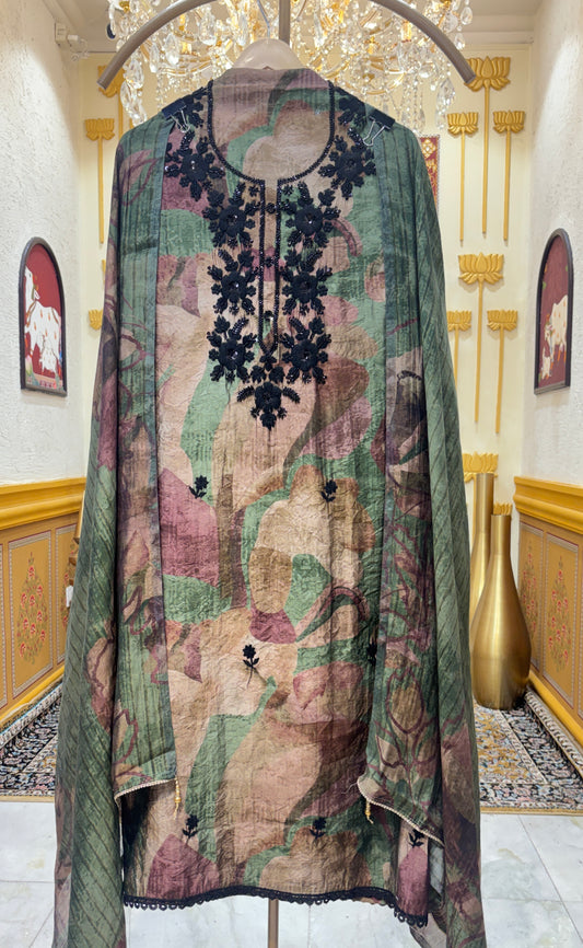 Gulnaaz Printed Muslin Suit