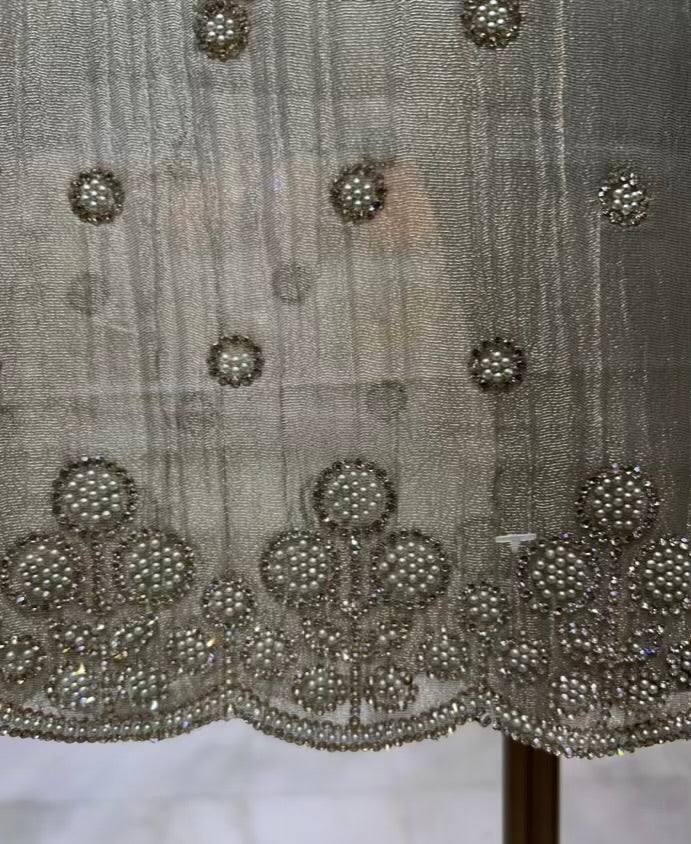 Mehrvani Moti Veil Suit (Powder Green)