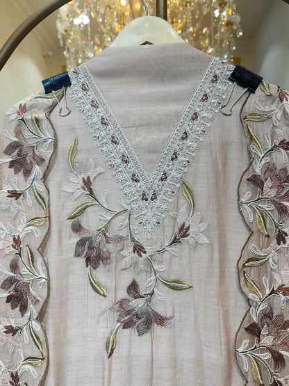 Sahira Dori Naqsh Suit (Peach)