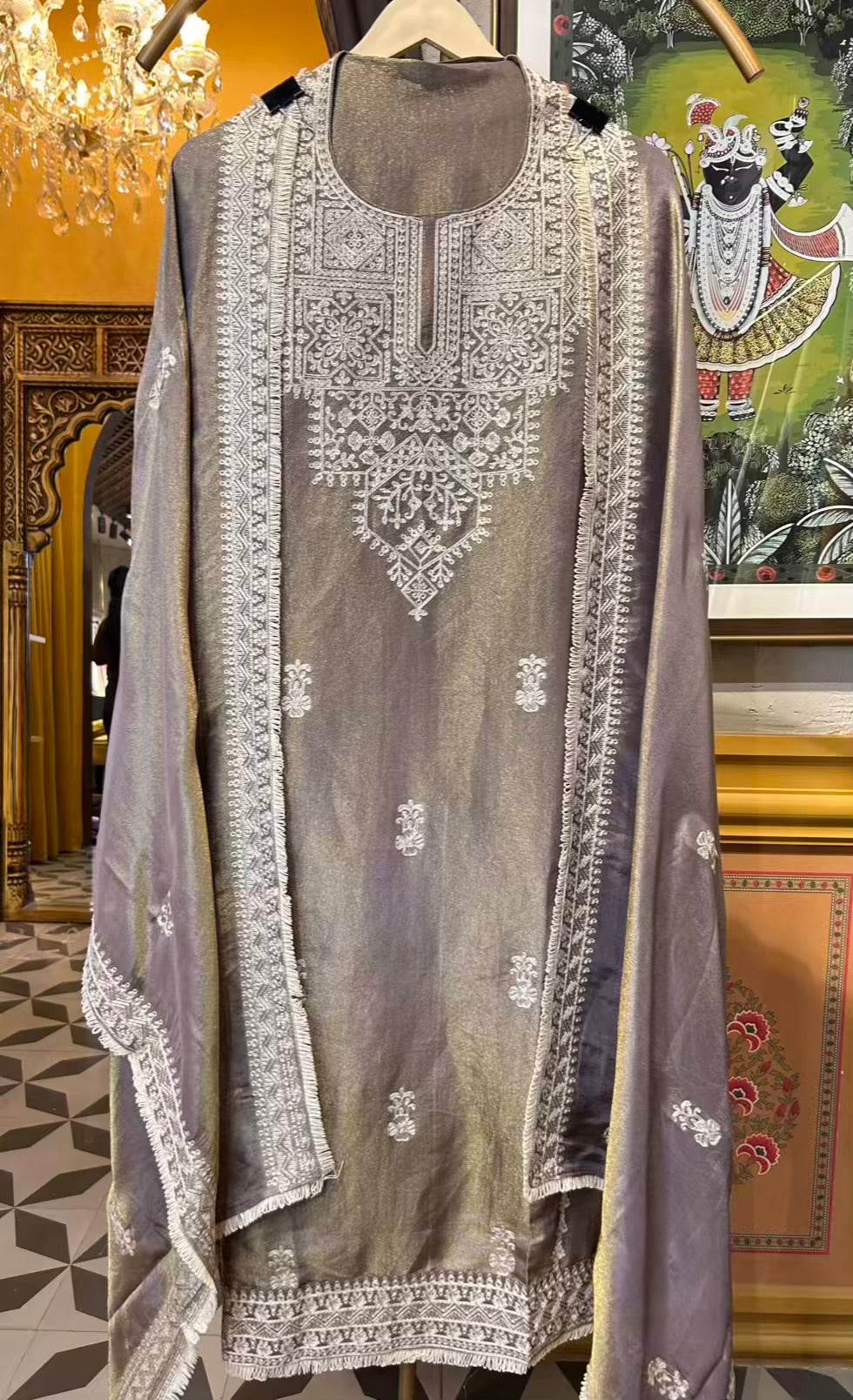Chamak-e-Rangrez (Brown)