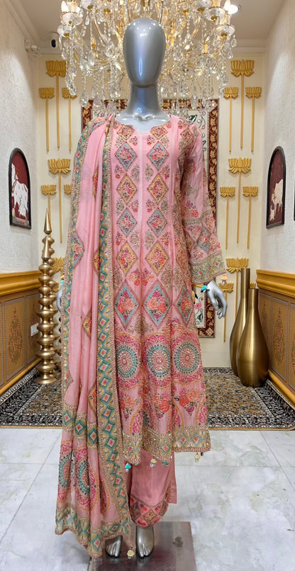 Nayra Mul Élan Anarkali