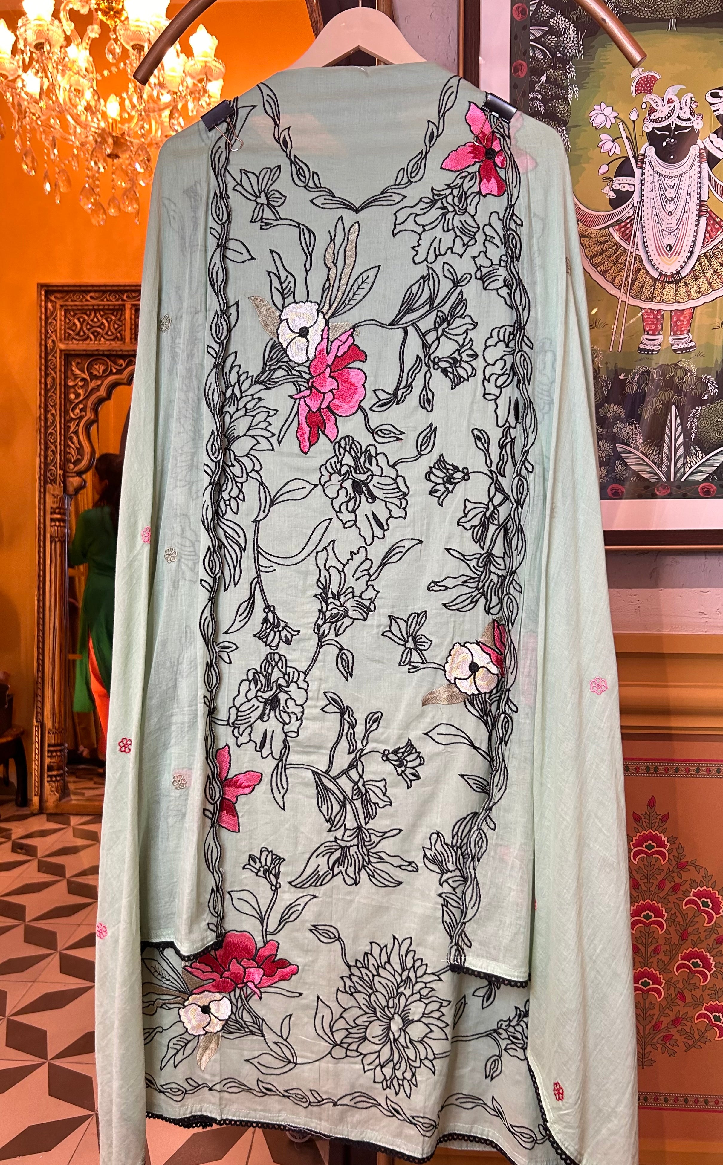 Neerja Mul Suit (Green)