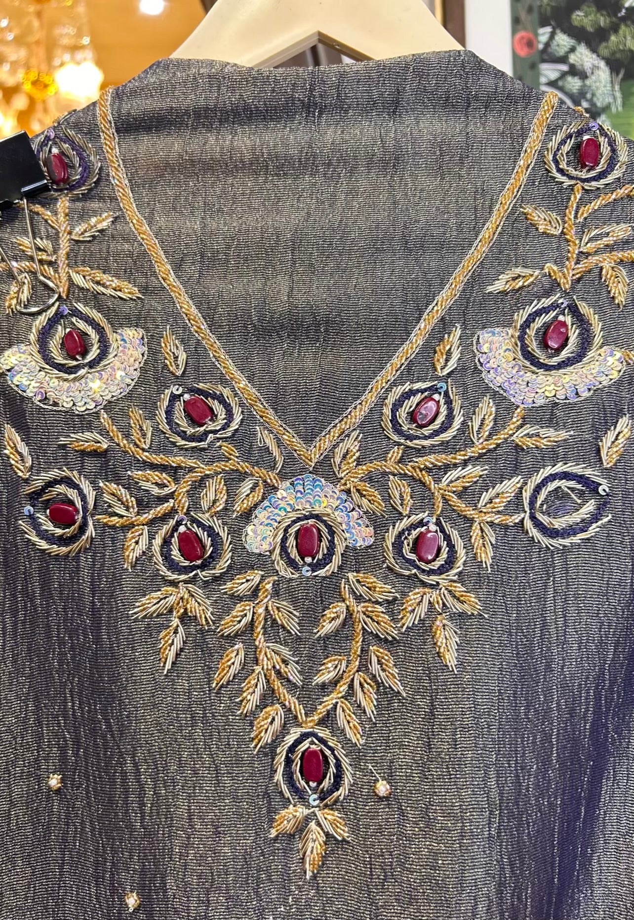 Naaz-e-Kinnari (Dark Grey)