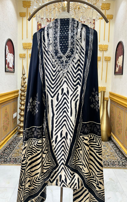 Raunaq Gajji Suit