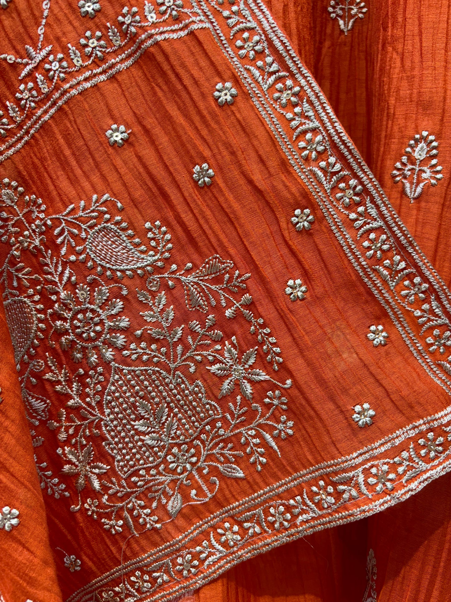 Sutrika Mul Suit