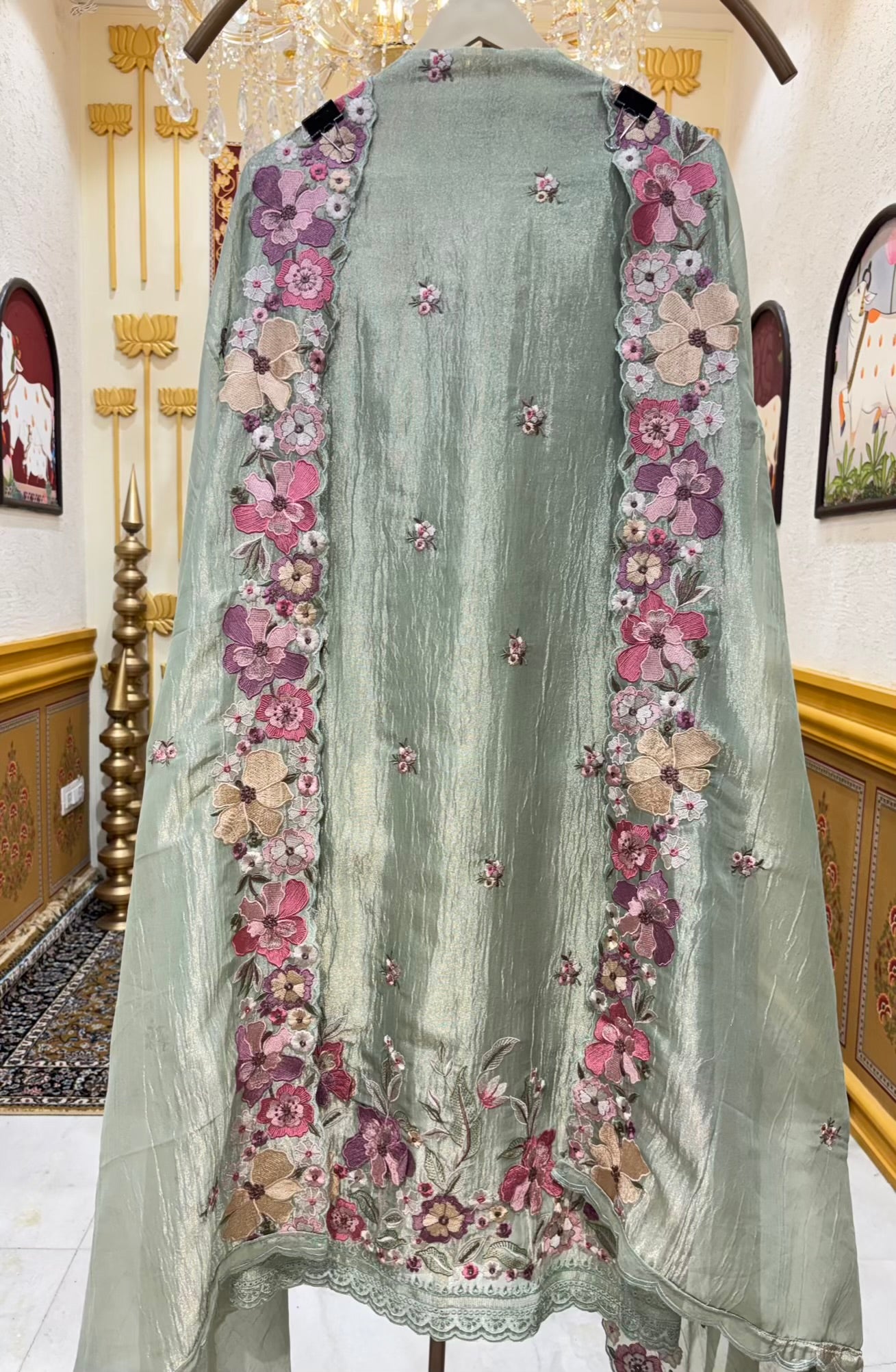 Nyra Tissue Thread Suit
