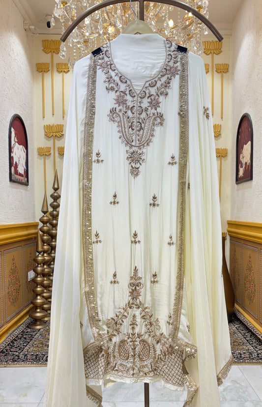 Mahrooh Organza Suit
