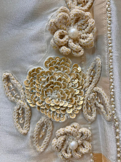 Sarviza Shimmer Zari Suit (Ivory)