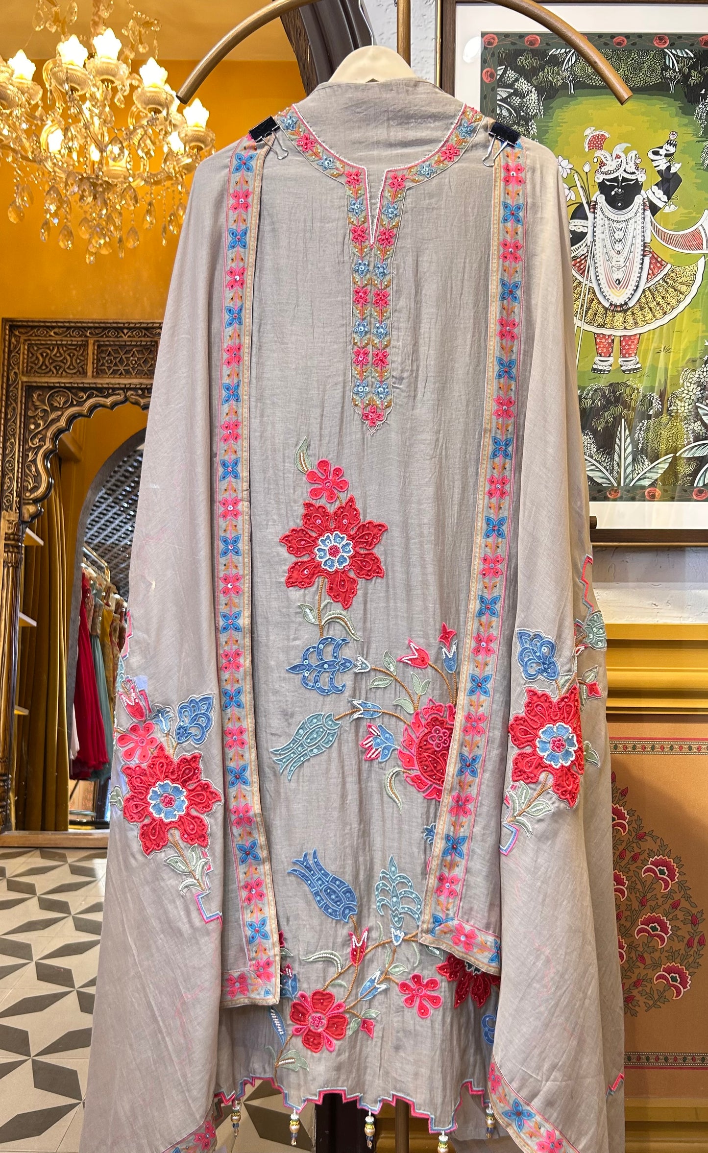 Éloria Pearl Suit