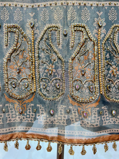 Kundanika Noor Suit