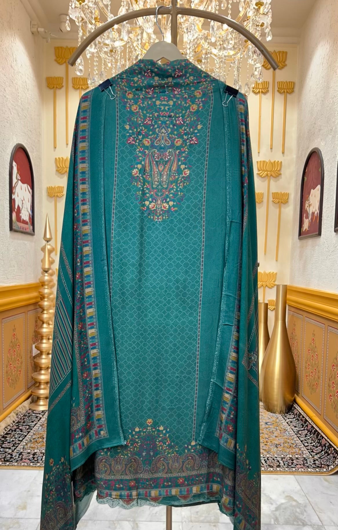 Mehroza Pashmkaar Suit (Green)