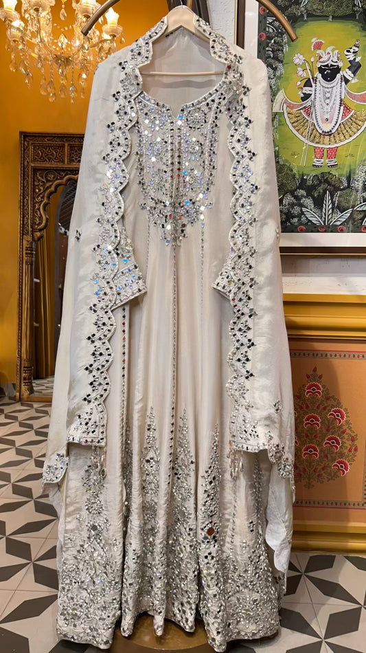 Ameera-é-Noor Anarkali (Ivory)