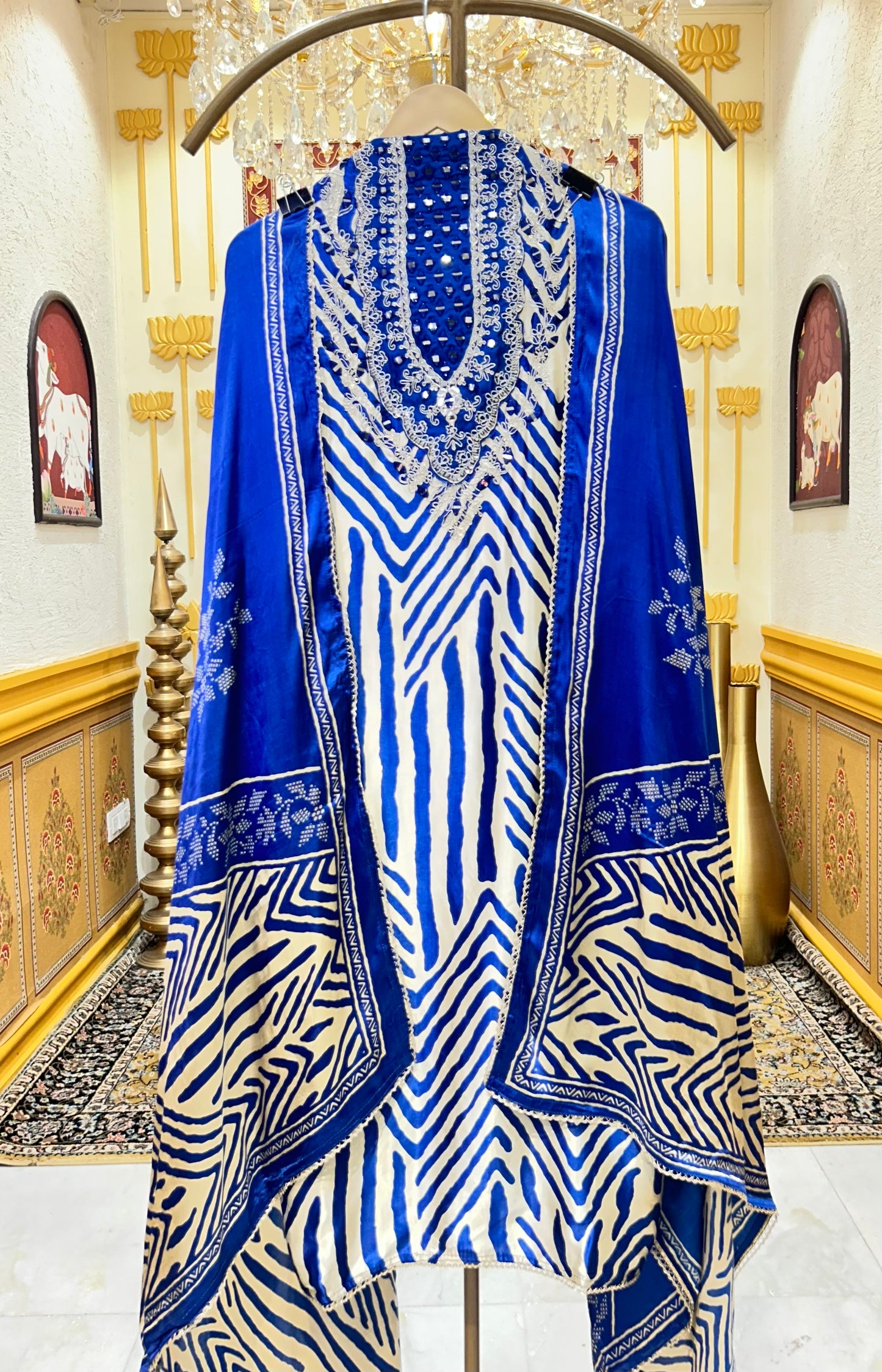 Raunaq Gajji Suit