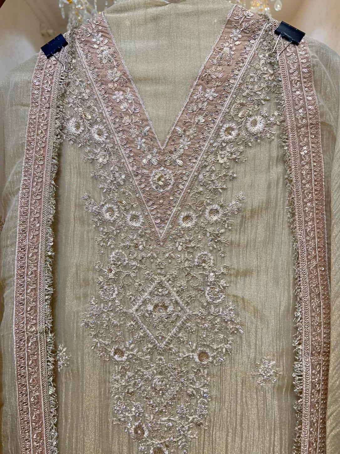 Zarifa Kinari Veil Suit (Pista Green)