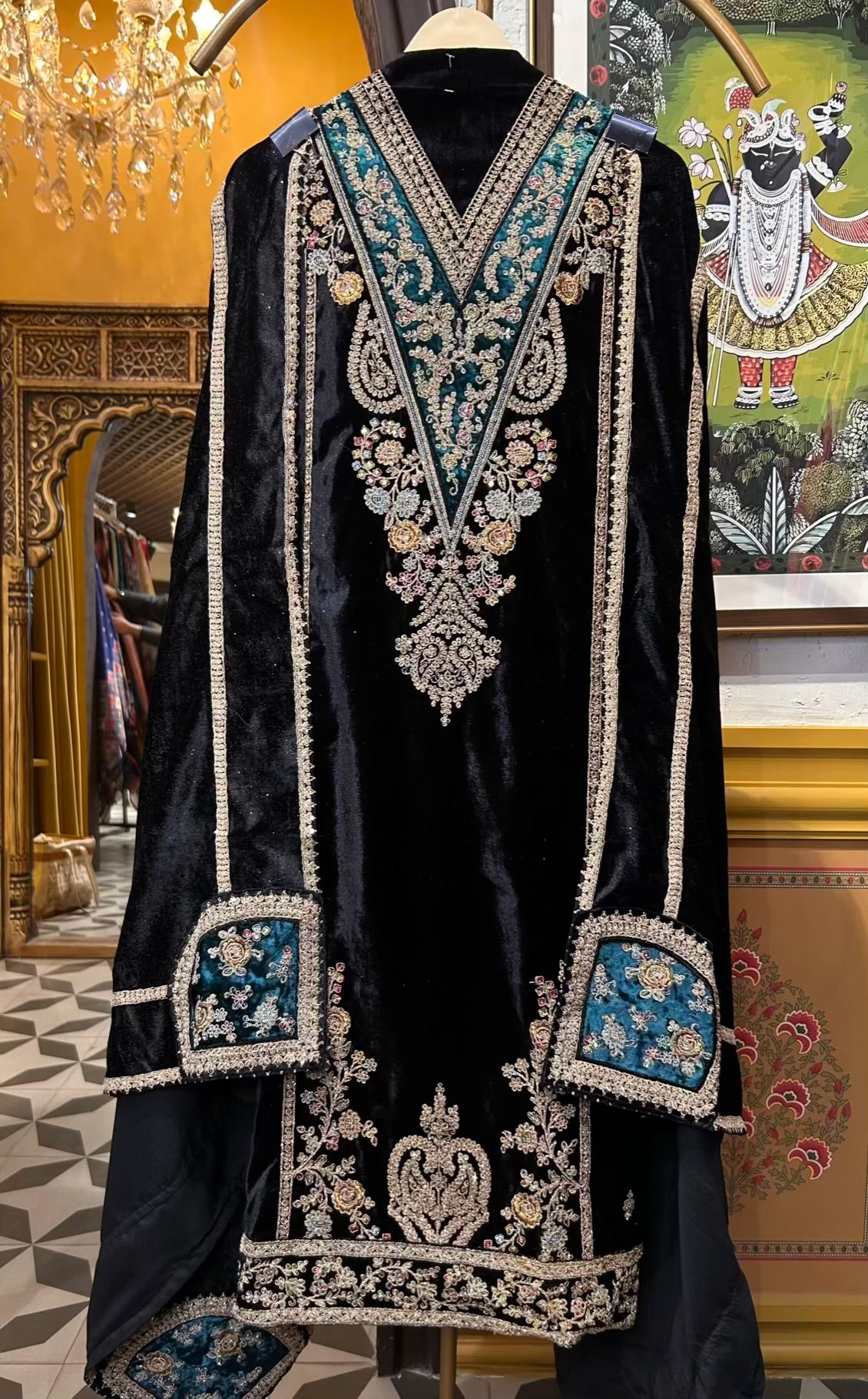 Ruhbaan Velvet Suit (Black)
