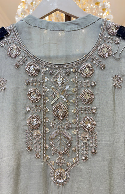 Vyanika Gharara Set