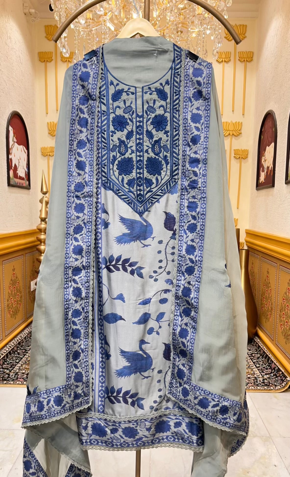Aavira Thread Naqsh Silk Suit (Pista Green Blue)