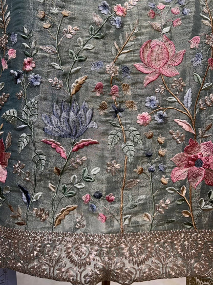 Zarisha Zari Loom Suit (Green)