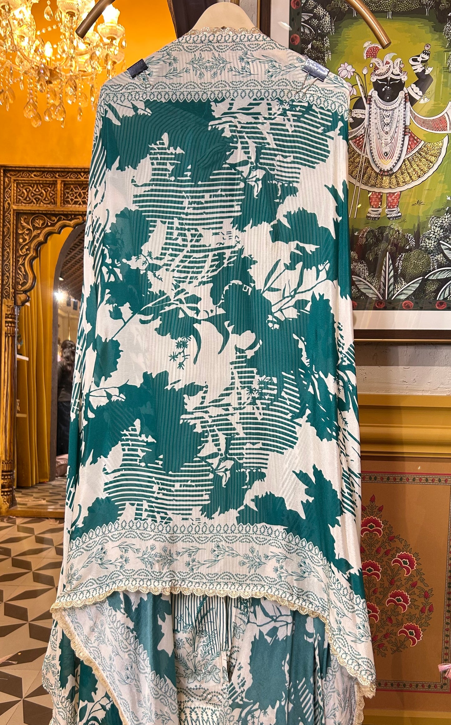 Zarqash Crêpe Suit