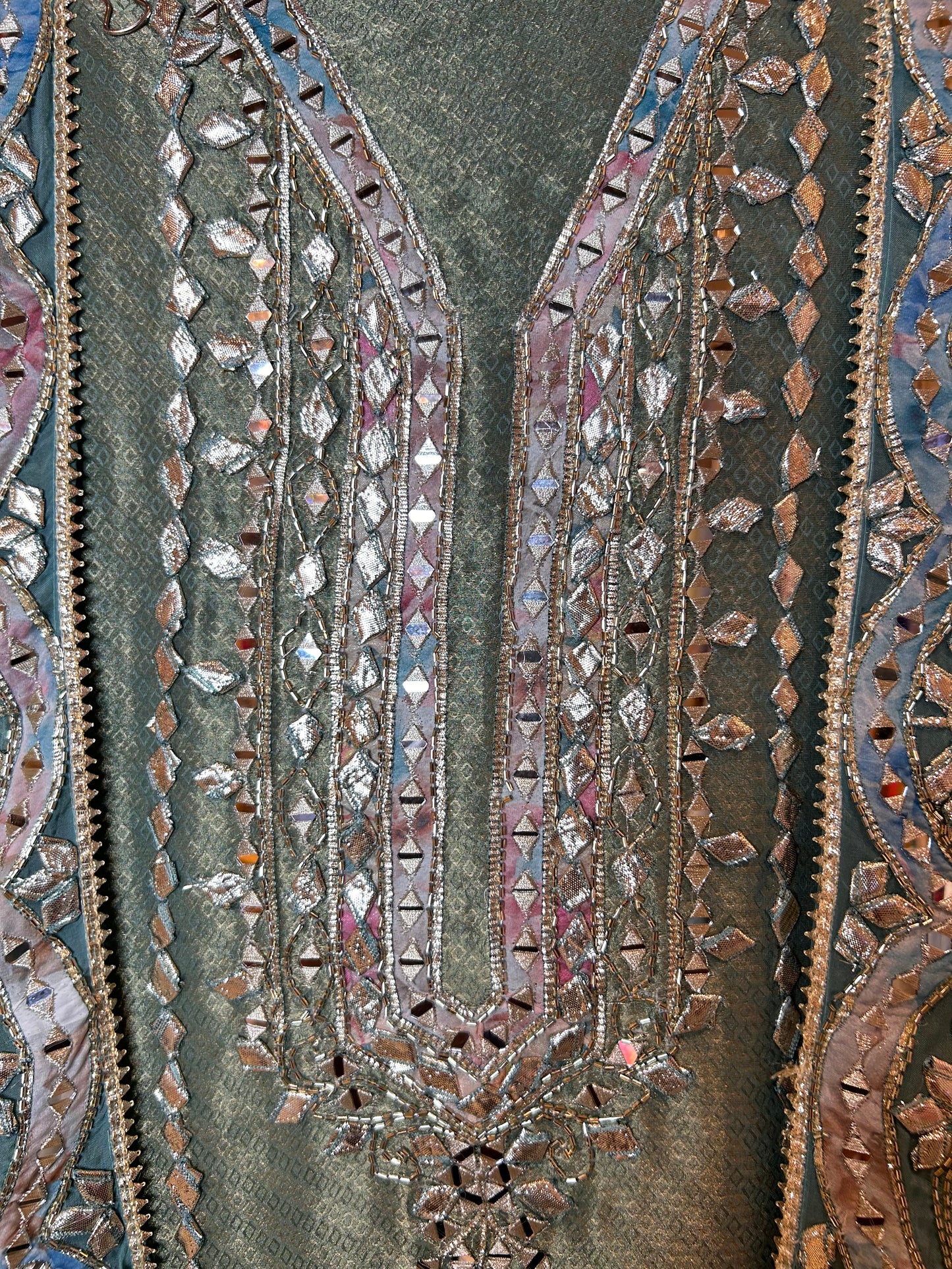 Ruvani Organza Suit (Green)