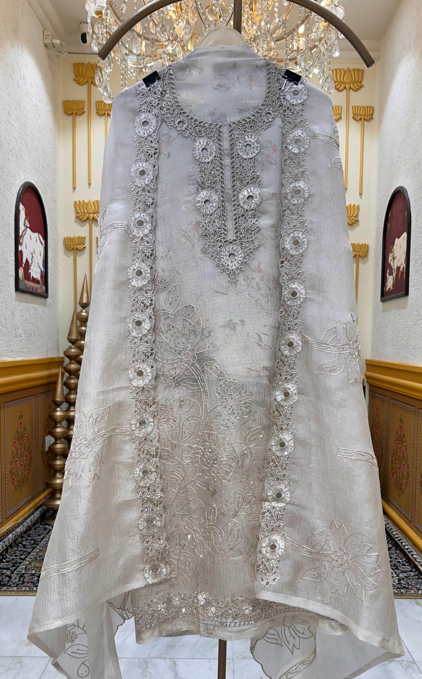 Noorzaar Crush Tissue Suit