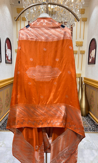 Ishira Banarasi Weave Noor (Rust)