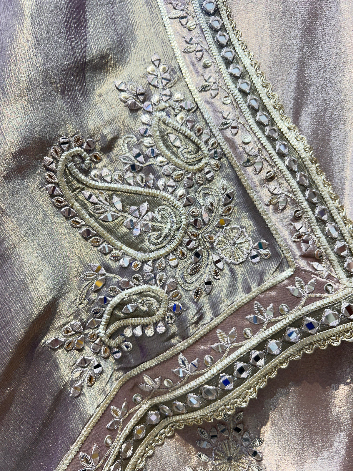 Surkhab Tissue Suit