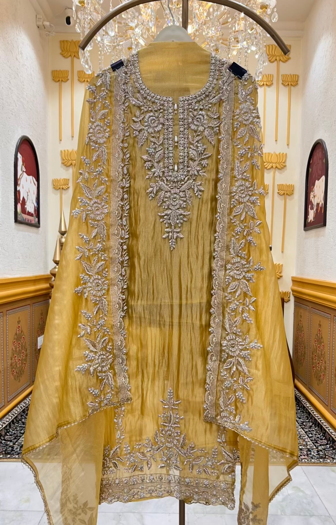 Aarini Tissue Élan Suit (Mustard)