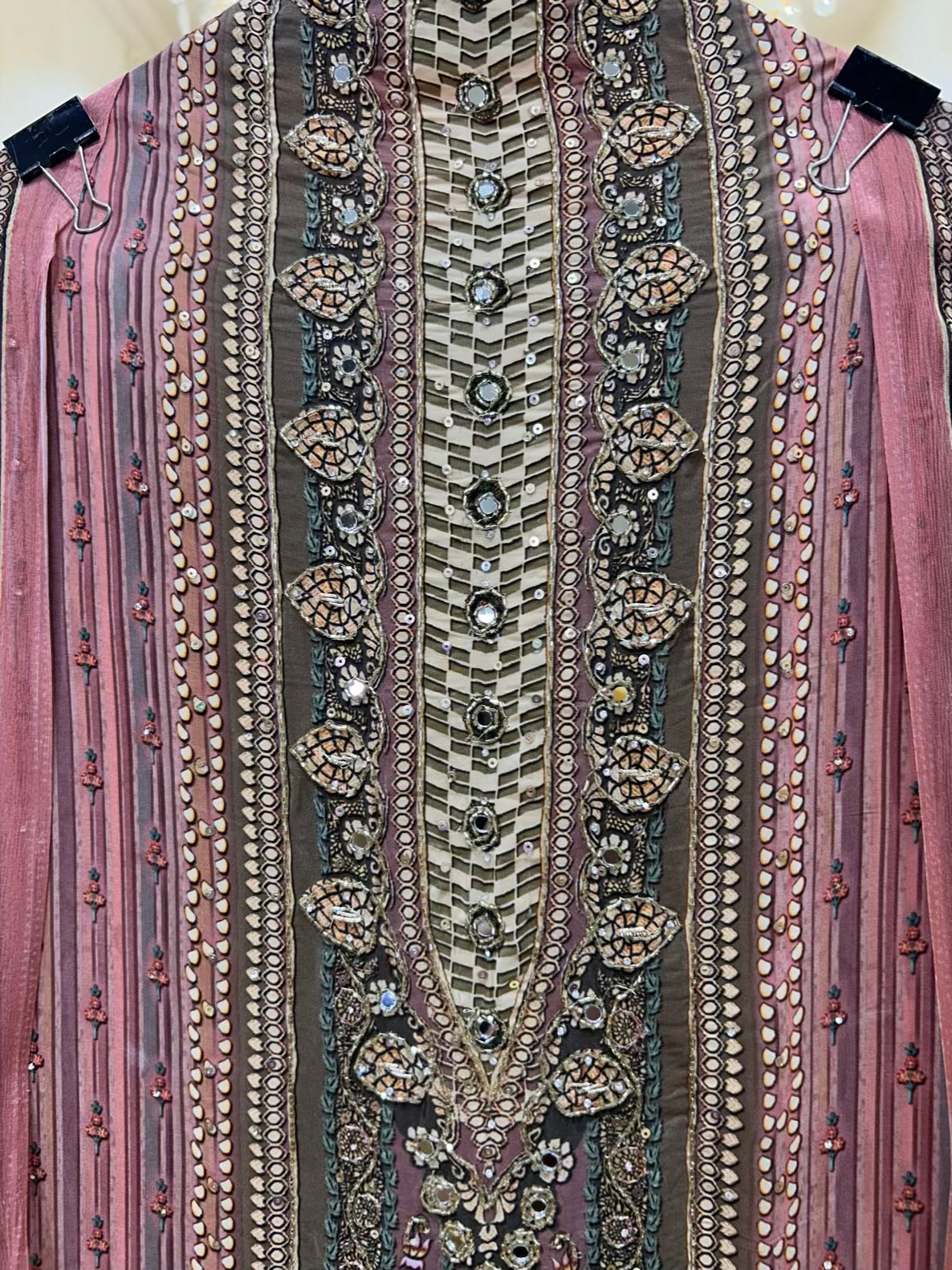Zehna Printed Crepe Suit (Peach)