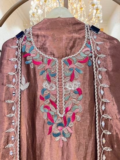 Sunehri Noor Organza Suit