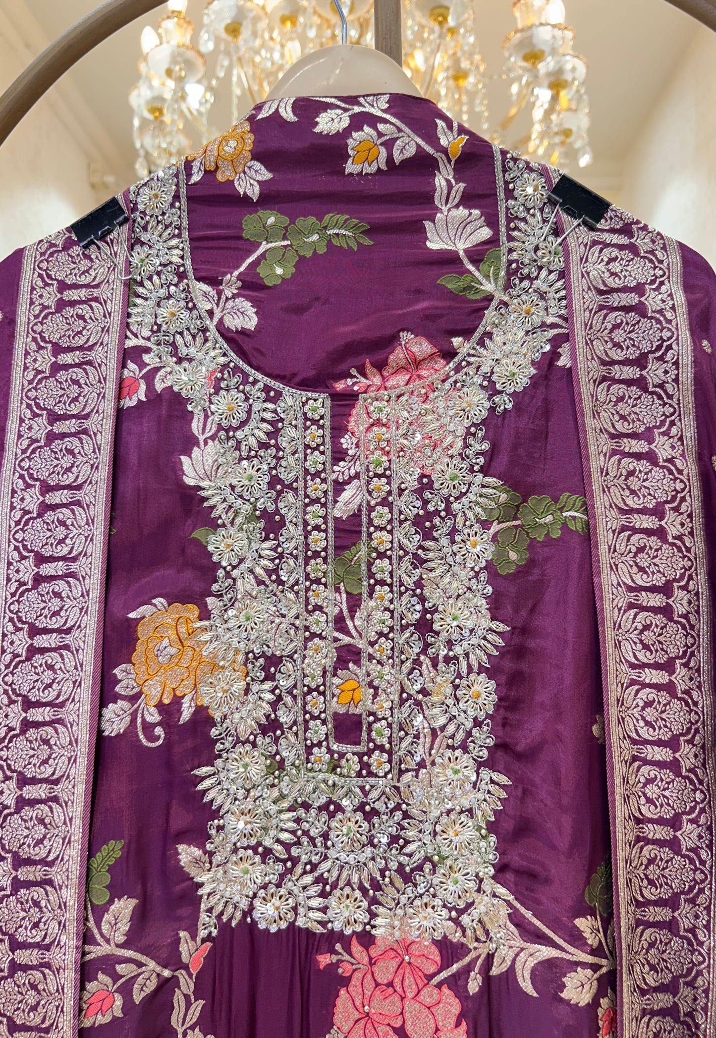 Nooran Kashi Suit