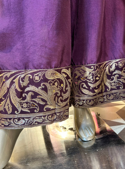 Rajvaara Élite Anarkali Set