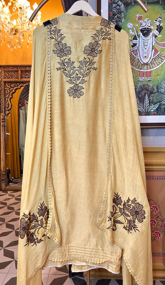 Zarnish Chanderi Suit (Yellow)
